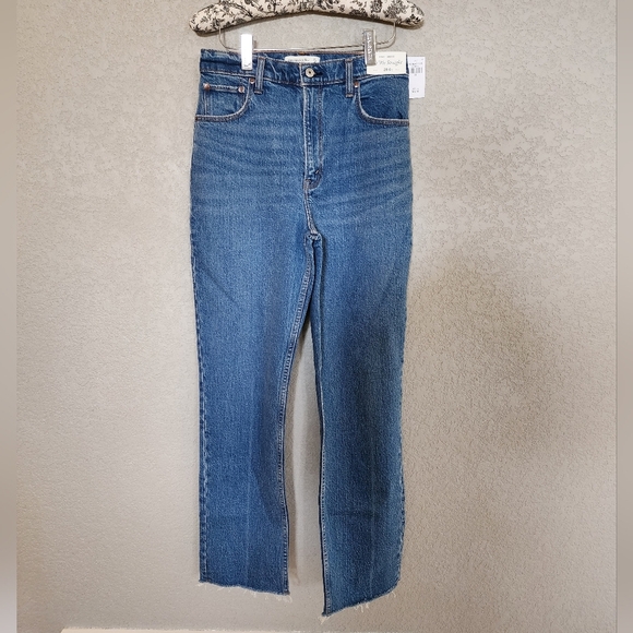 Abercrombie & Fitch 90s Straight Ultra High Rise Size 6R - Picture 1 of 4